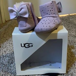 Size 0/1 girls Ugg boots